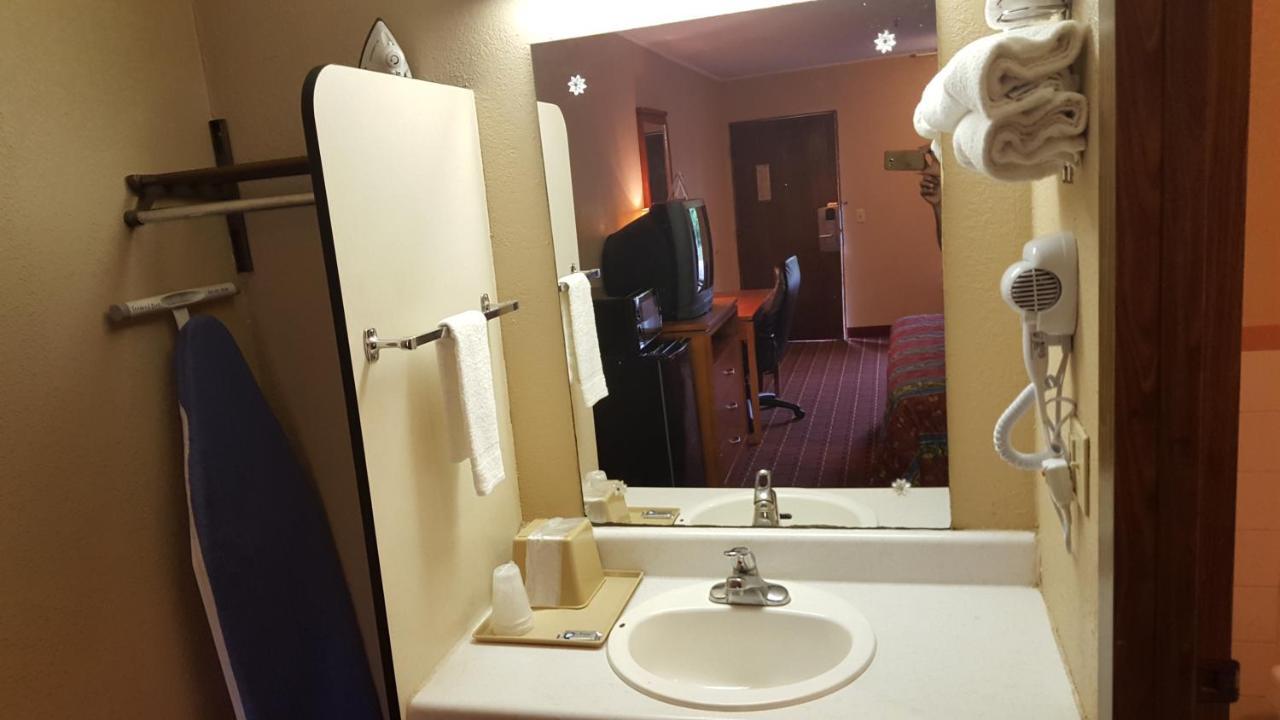 Scottish Inn Knoxville Buitenkant foto