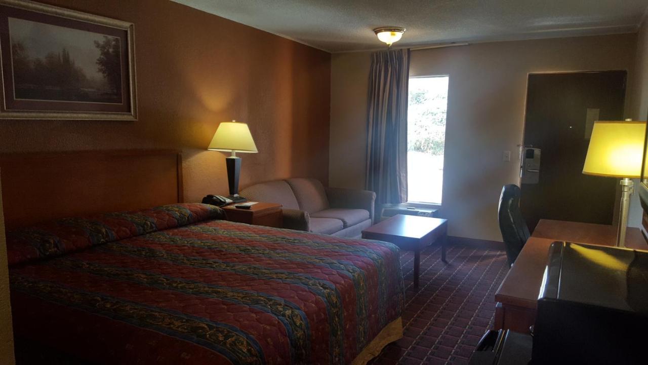 Scottish Inn Knoxville Buitenkant foto